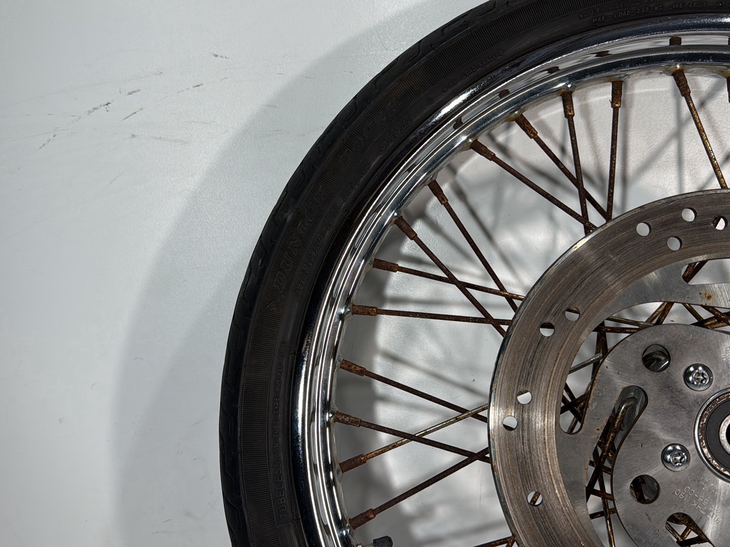 2005 Harley Dyna FXDWG Wide Glide OEM Front Wheel Rim Tire Spoked