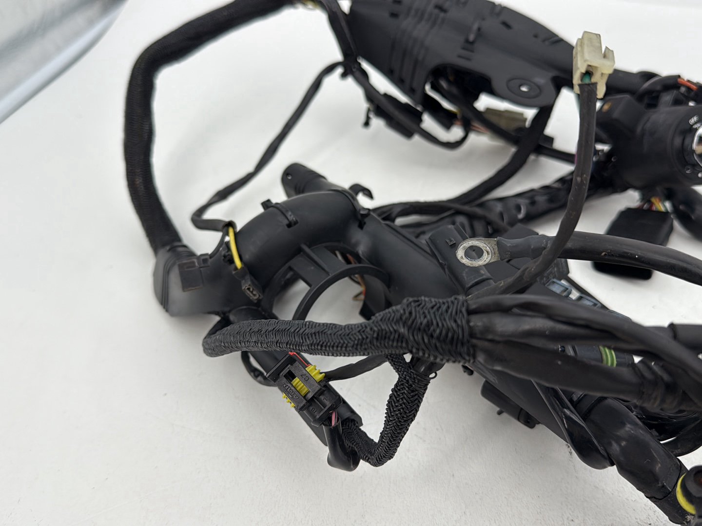 2004 - 2013 Harley-Davidson Sportster 883 Custom Main Wire Wiring Harness Ignition Switch NOKey  	70181-07