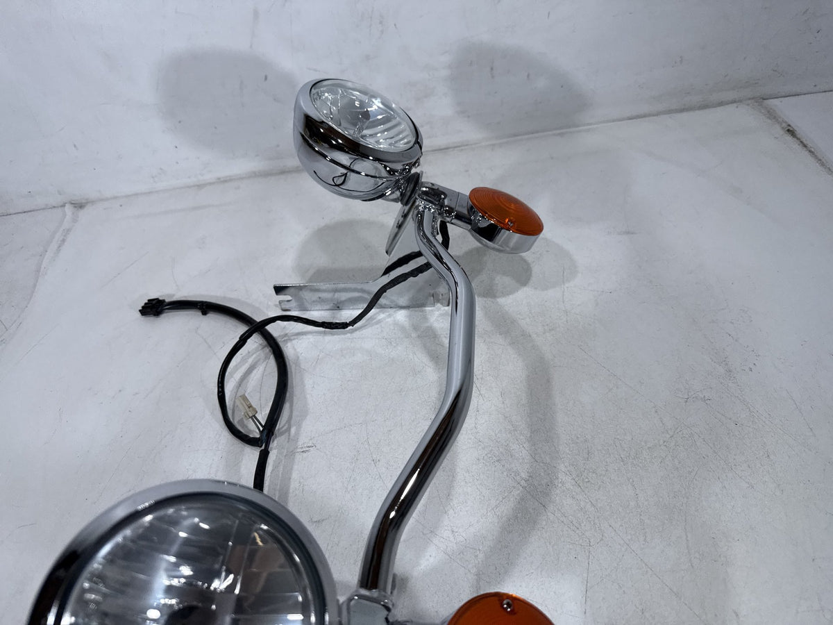 2002 Harley Electra Glide Touring OEM Front Turn Signal Indicators Aux Light Bar