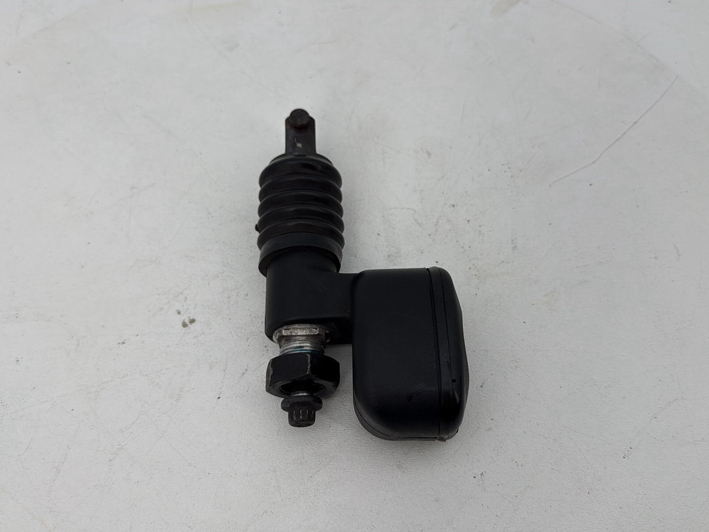 1999 - 2006 Harley-Davidson Touring Electra Glide Rear Brake Master Cylinder Reservoir 41767-05A