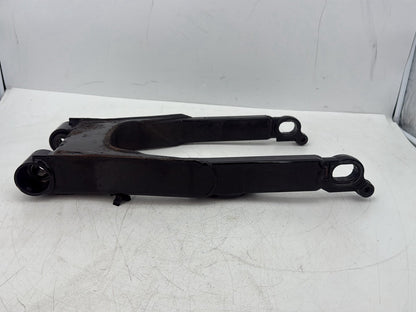 2007 Harley Touring FLHTCU Electra Glide Ultra OEM Rear Fork Swingarm Swing Arm