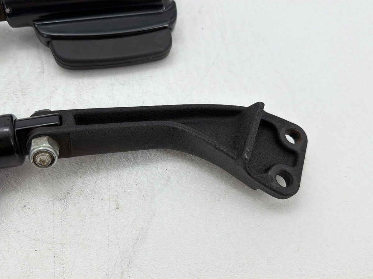2007 Harley Dyna Street Bob FXDBI OEM Passenger Left & Right Foot Pegs
