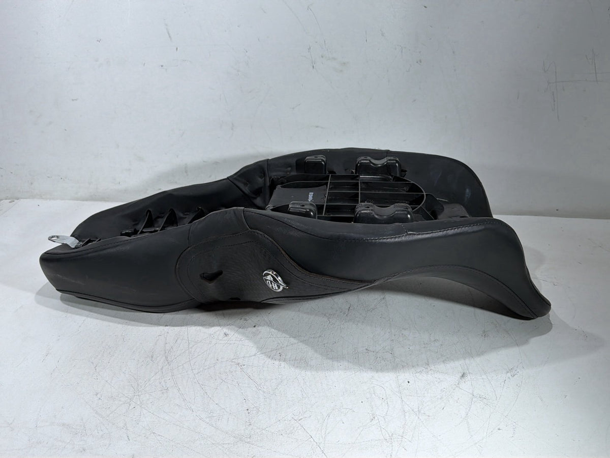 2010 Harley Road King Touring Classic OEM Passenger Rider Driver Seat Saddle