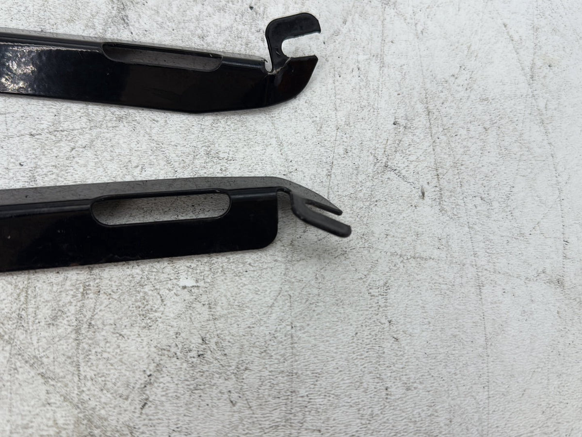 1996 Harley Electra Glide Touring FLHT OEM Right Left Fairing Support Brackets