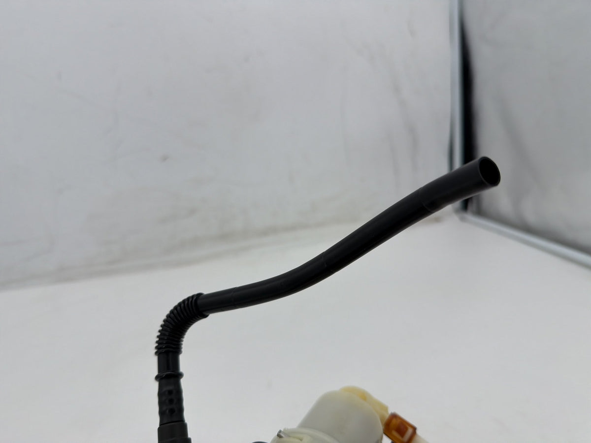 2011 Harley Road King Touring FLHR OEM Fuel Pump Gas Gasoline Petrol Sending