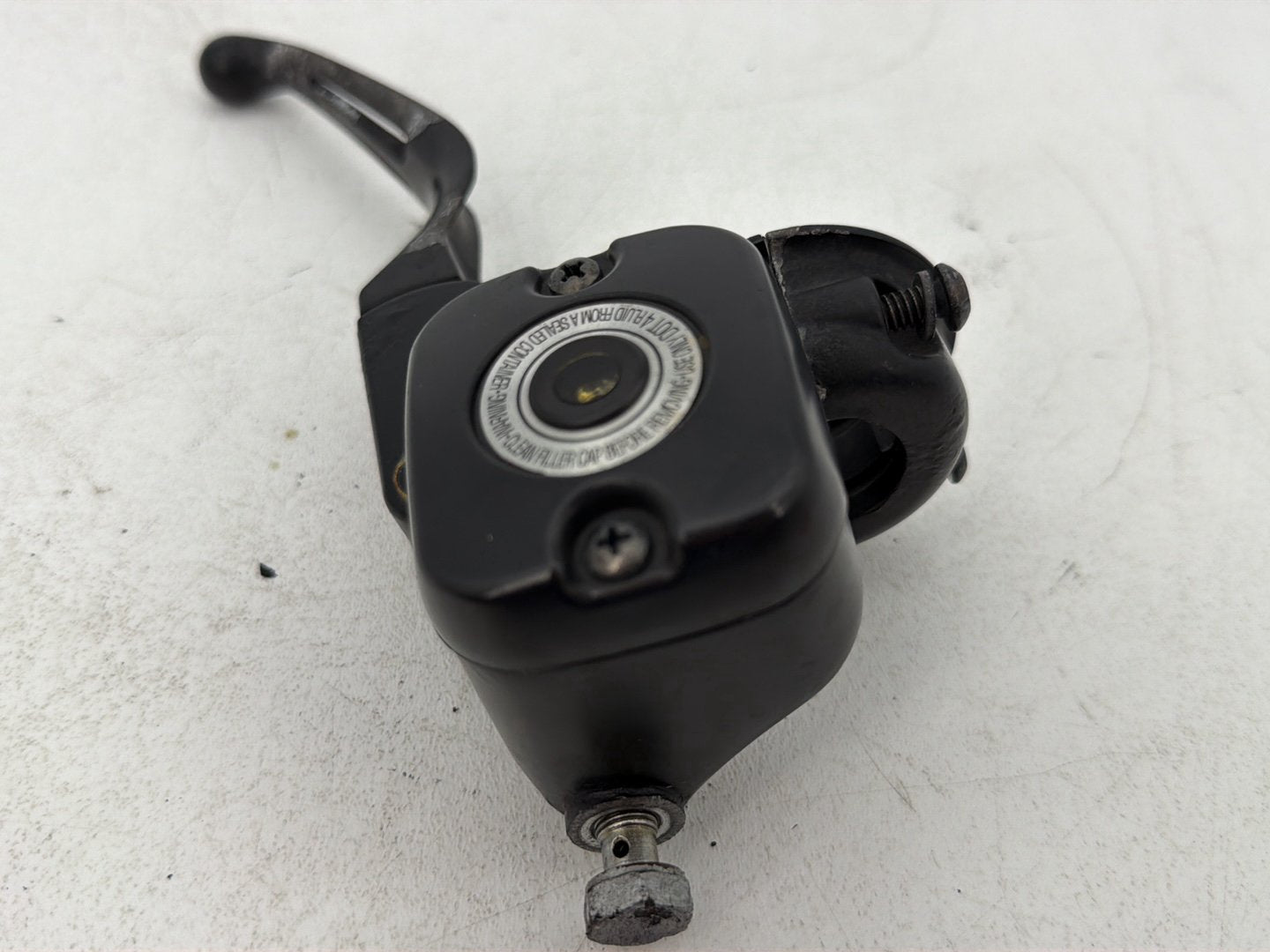 2007 - 2012 Harley-Davidson Touring Street Glide Front Right Brake Lever Master Cylinder 45105-05A