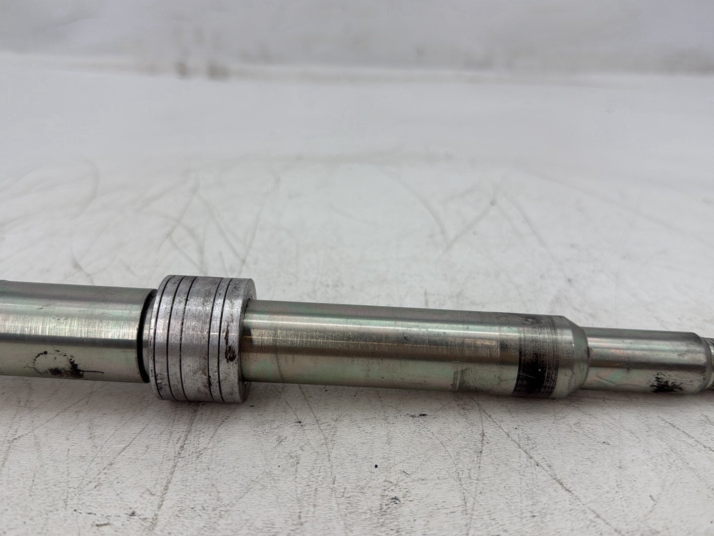 2008 Harley Sportster XL883L 883 Low OEM Front Wheel Axle Bolt Shaft 43895-08