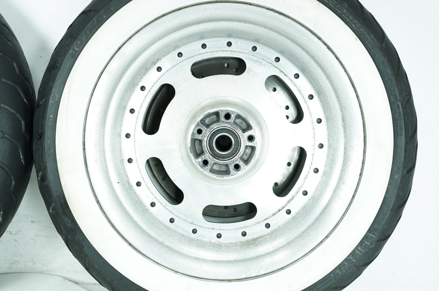 2007 - 2017 Harley-Davidson Dyna Fat Bob Front & Rear Wheel Rim Tire 40708-08