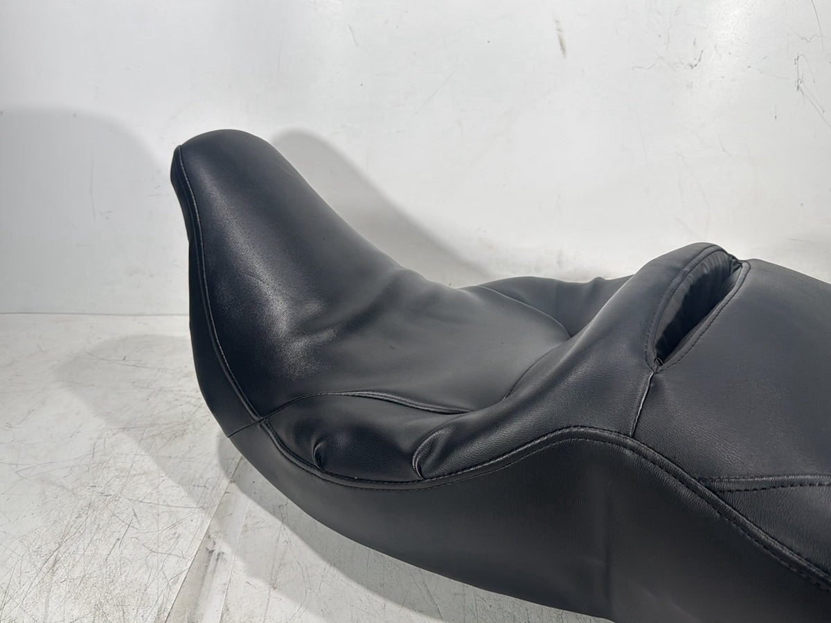 1998 Harley Touring Electra Glide Ultra OEM Passenger Rider Driver Seat Saddle