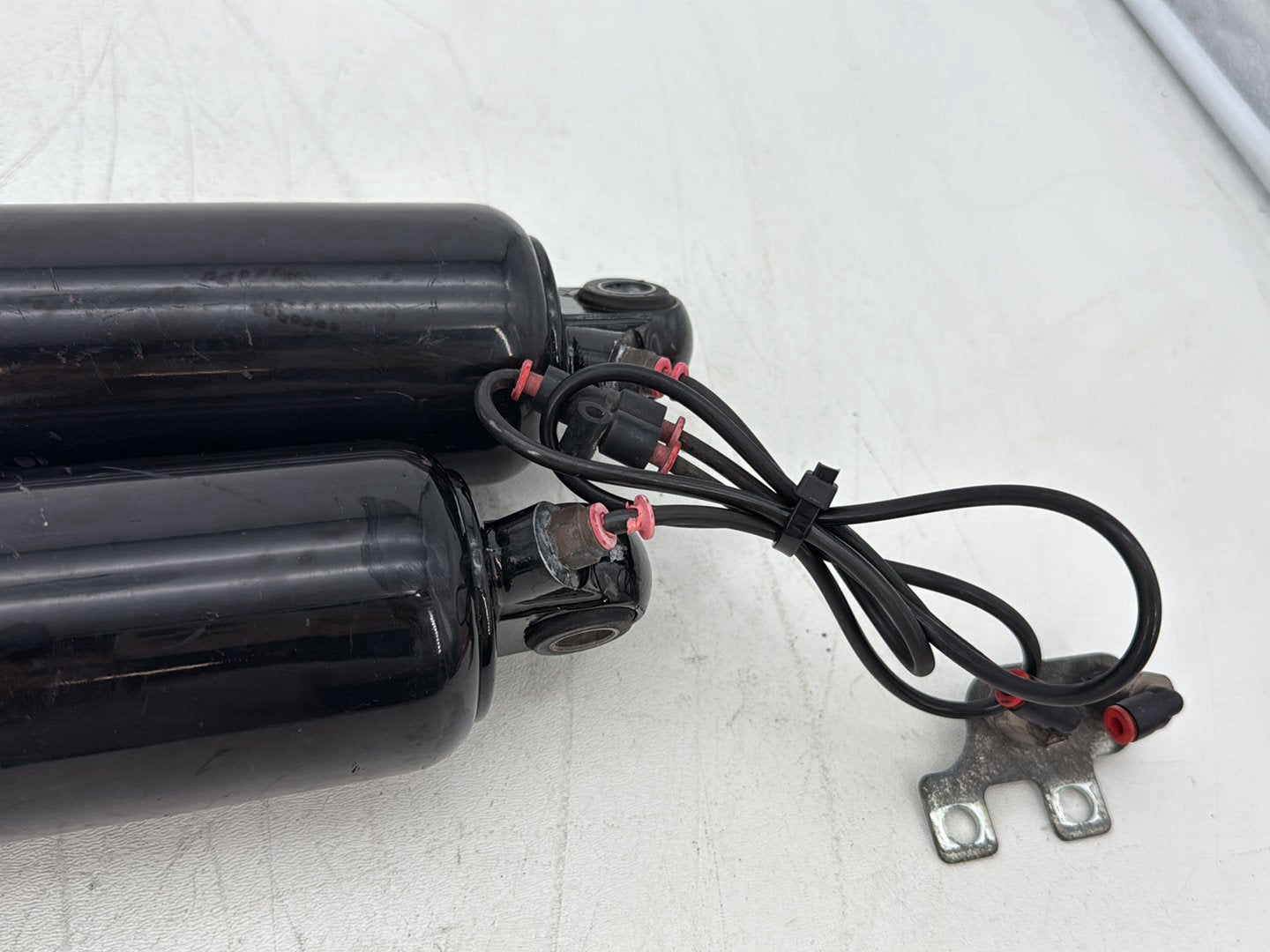 2000 Harley Touring Electra Glide Ultra OEM Rear Left Right Shock Absorbers 13"