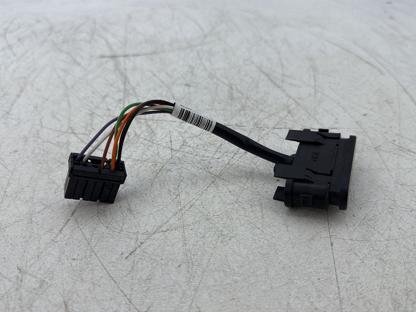 12 Harley Street Glide Touring FLHX OEM Dash Indicator Lamp Wire Plug 68789-96A
