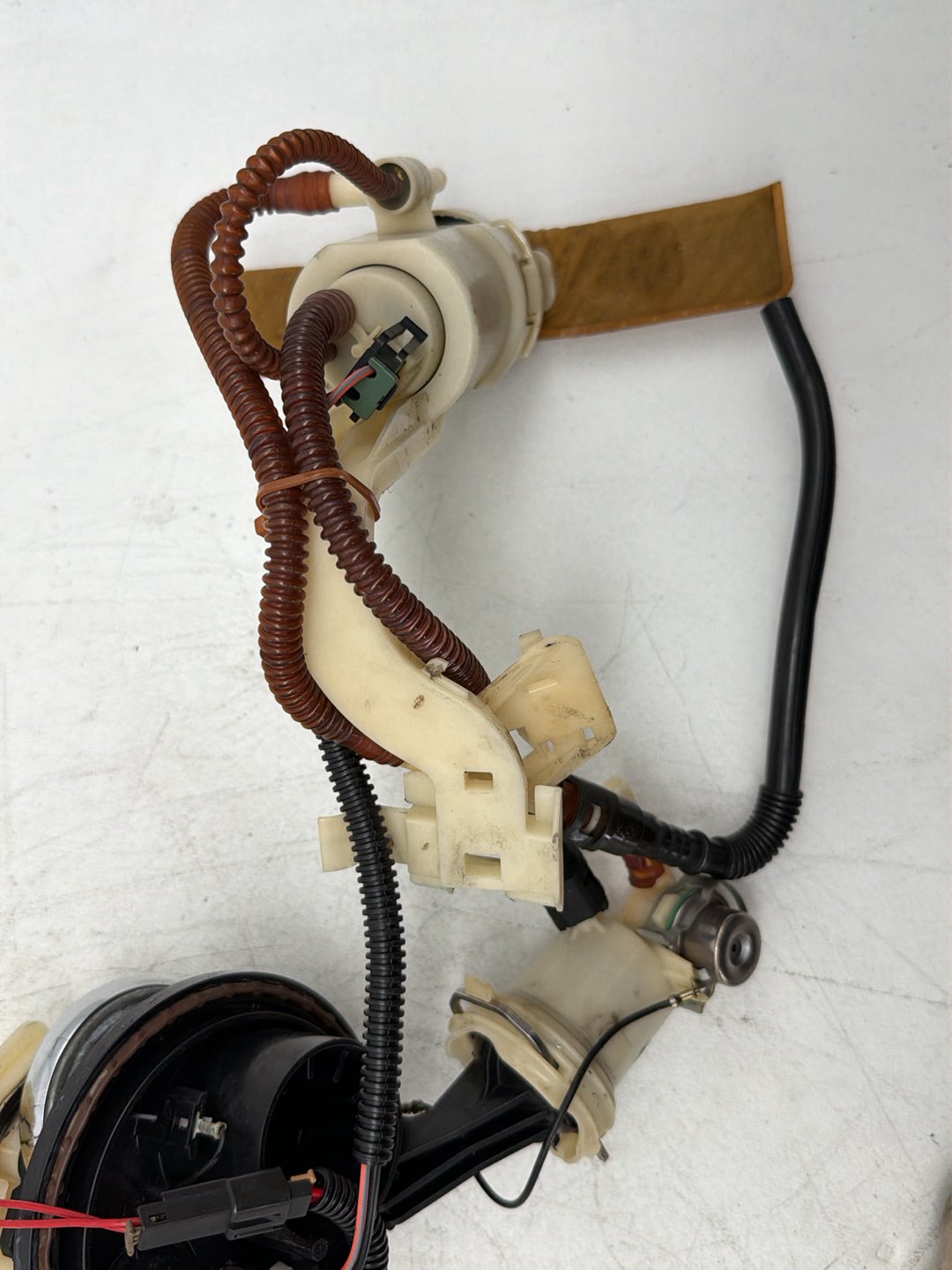 12 Harley Electra Glide Touring Ultra OEM Fuel Pump Gas Gasoline Petrol Sending