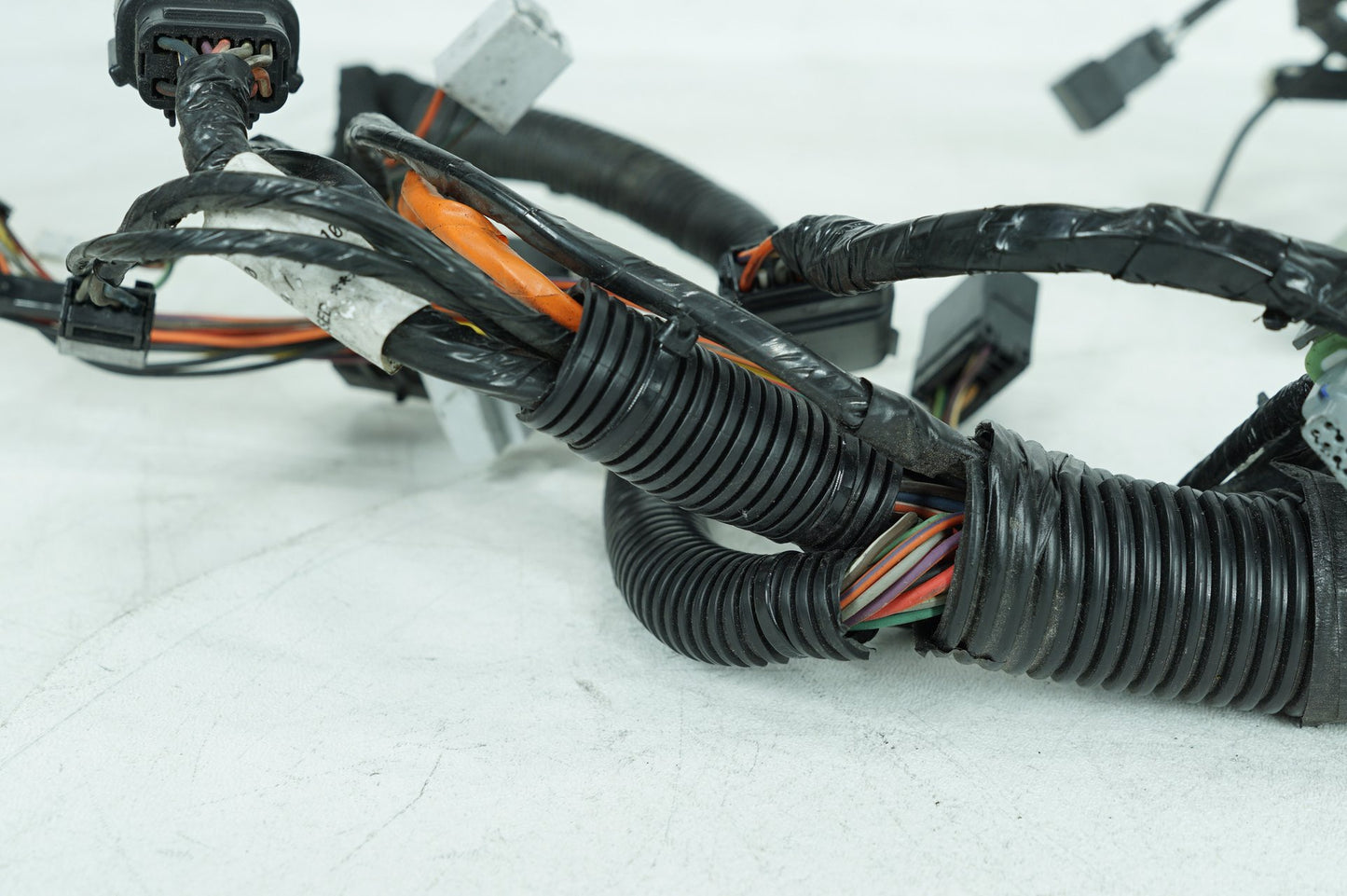 2007 - 2011 Harley-Davidson Touring Street Glide Front Sub Wiring Harness Loom Interconnect 70232-10