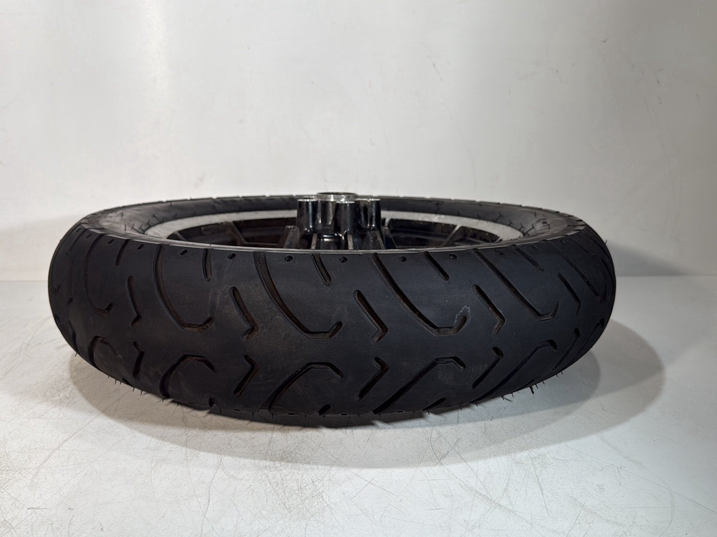 1984 - 1998 Harley-Davidson Touring Electra Glide Classic Rear Wheel Rim Tire 130/90-16 74H, 16", Kenda