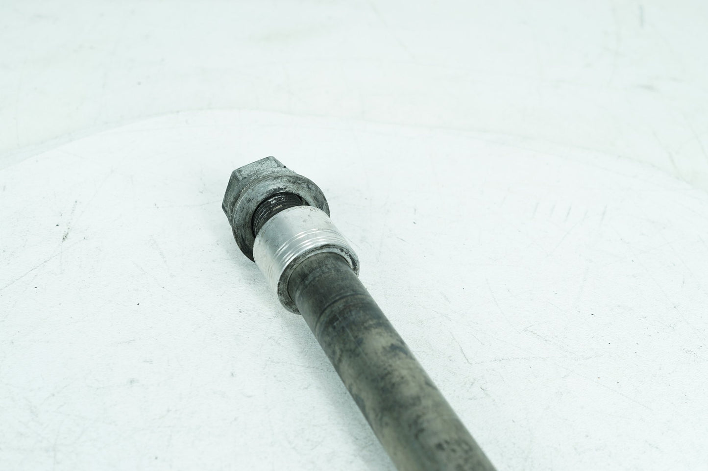 2004 - 2013 Harley-Davidson Sportster Low Rear Wheel Axle Bolt Shaft 41176-08