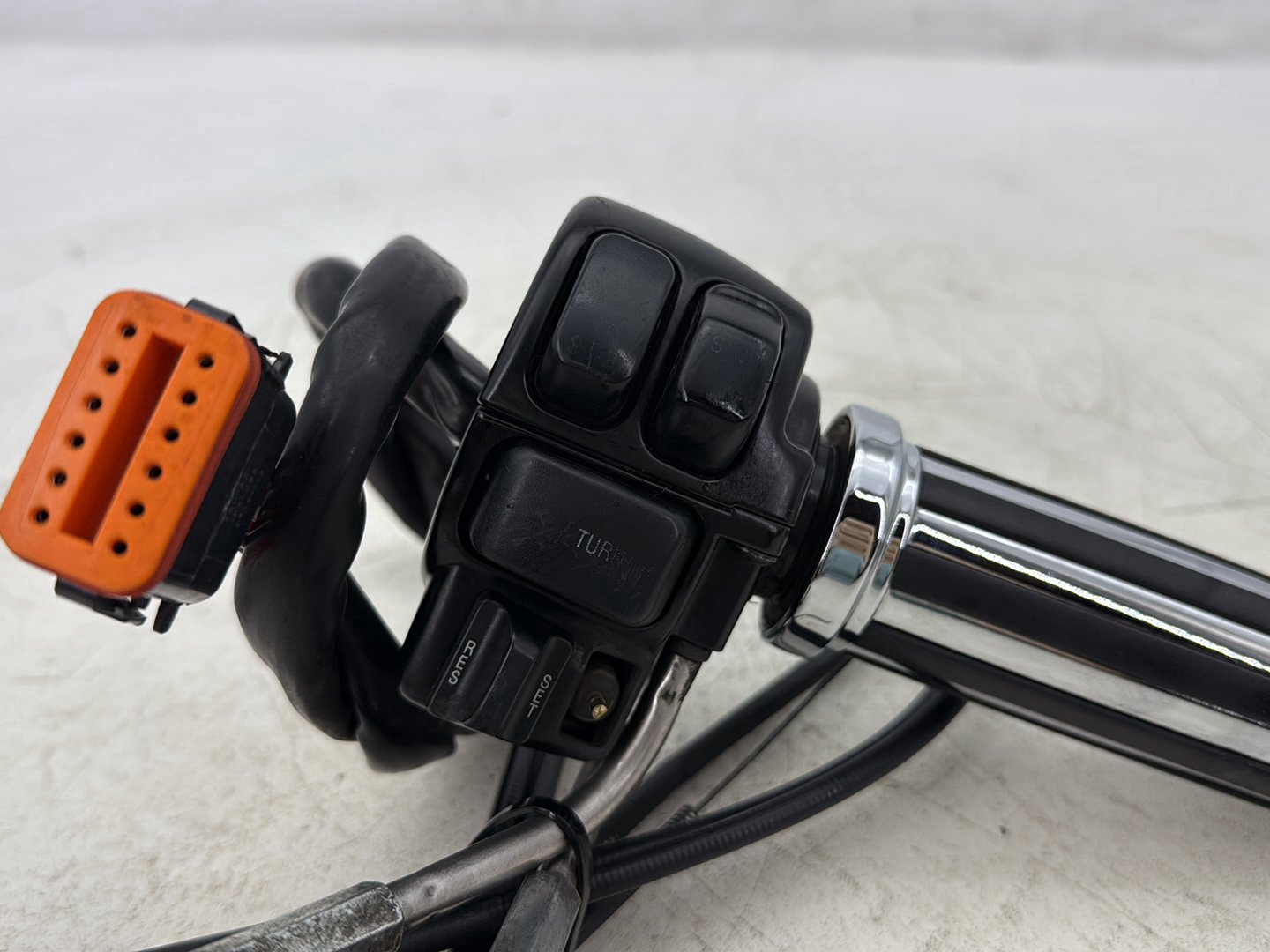 1998 Harley Touring FLHTCUI Electra Glide Ultra OEM Right Engine Start Kill Switches Controls