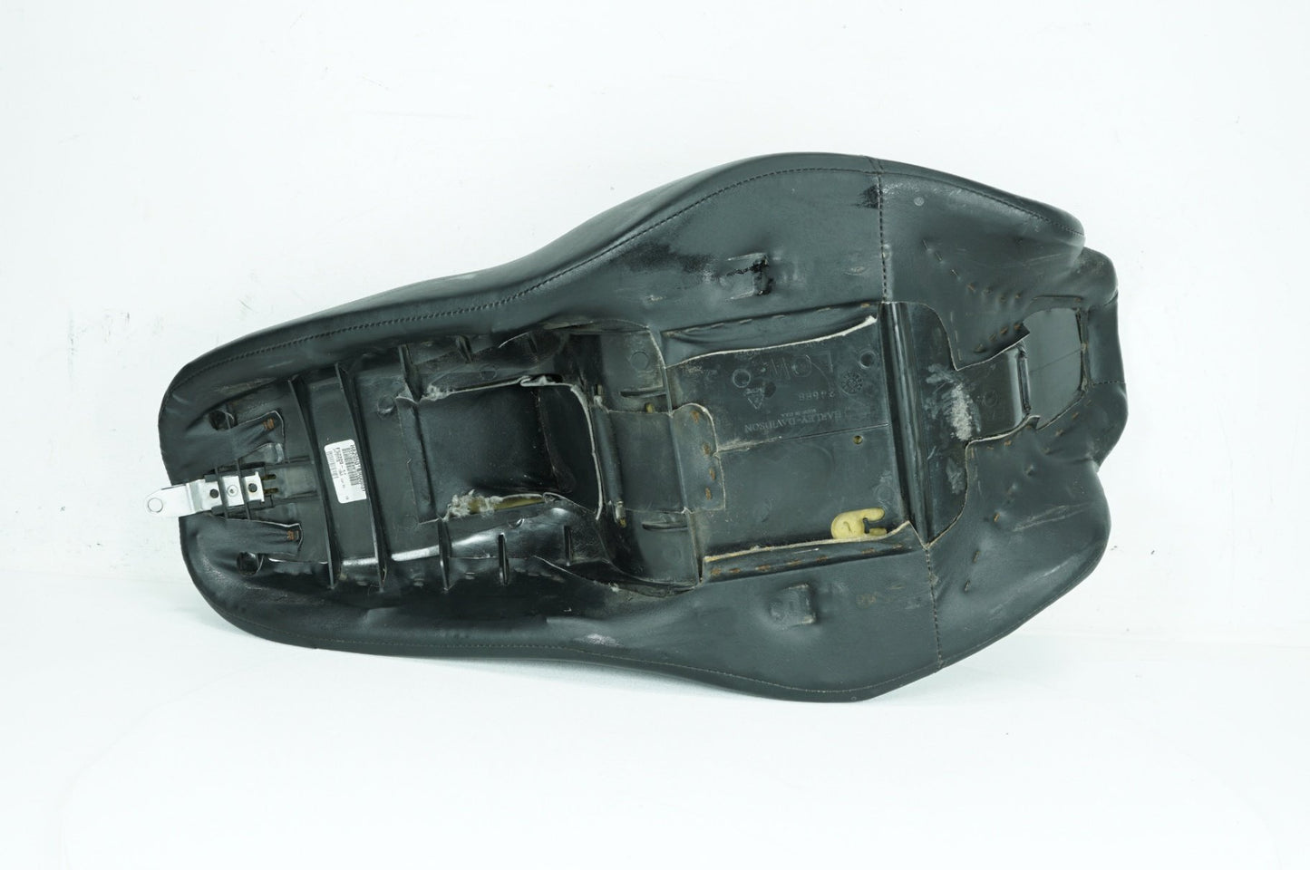 2008 - 2016 Harley-Davidson Touring Street Glide Passenger Rider Driver Seat Saddle 52329-11