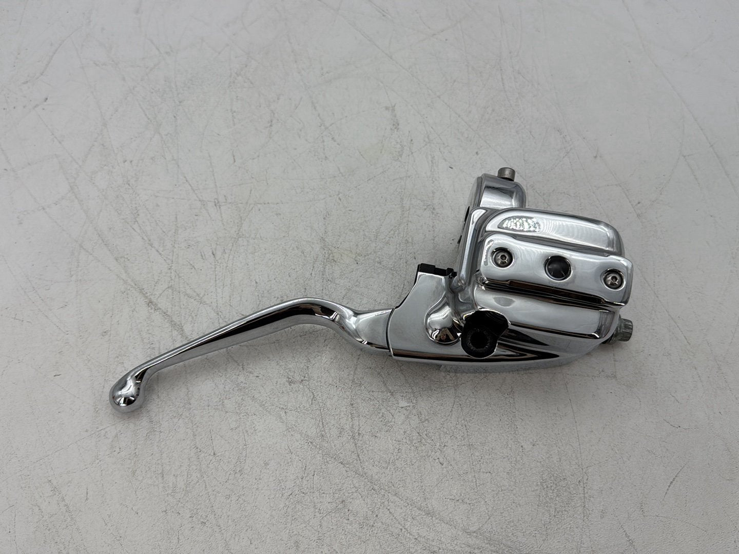 2000 Harley Dyna FXDWG Wide Glide OEM Front Right Brake Lever Master Cylinder
