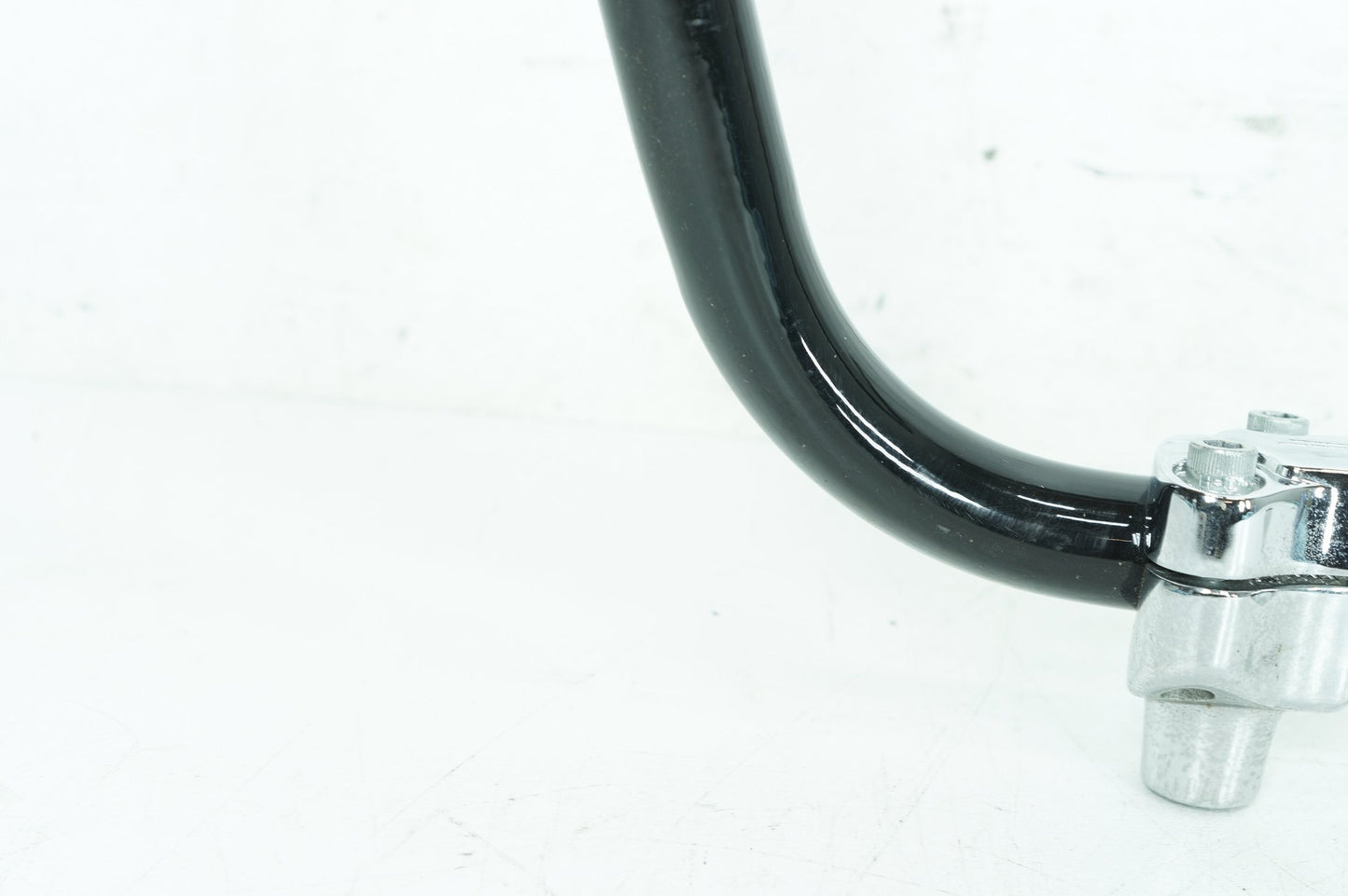 Harley-Davidson Misc  Front Handlebars Handle Bars 55800734
