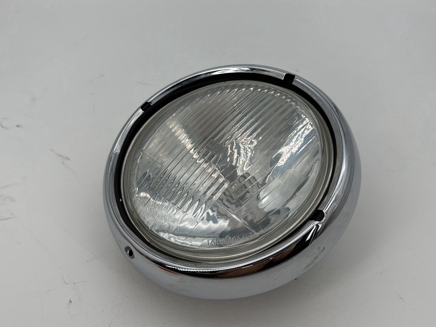 1999 - 2006 Harley-Davidson Touring Electra Glide Classic Headlight Headlamp Head Light Halogen 67702-81A