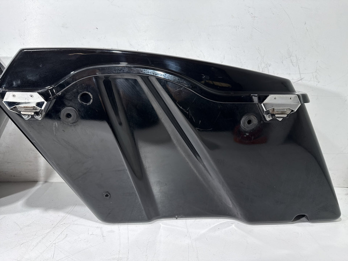 2006 Harley Road King Touring Custom OEM Left Right Saddlebags Luggage NOKey