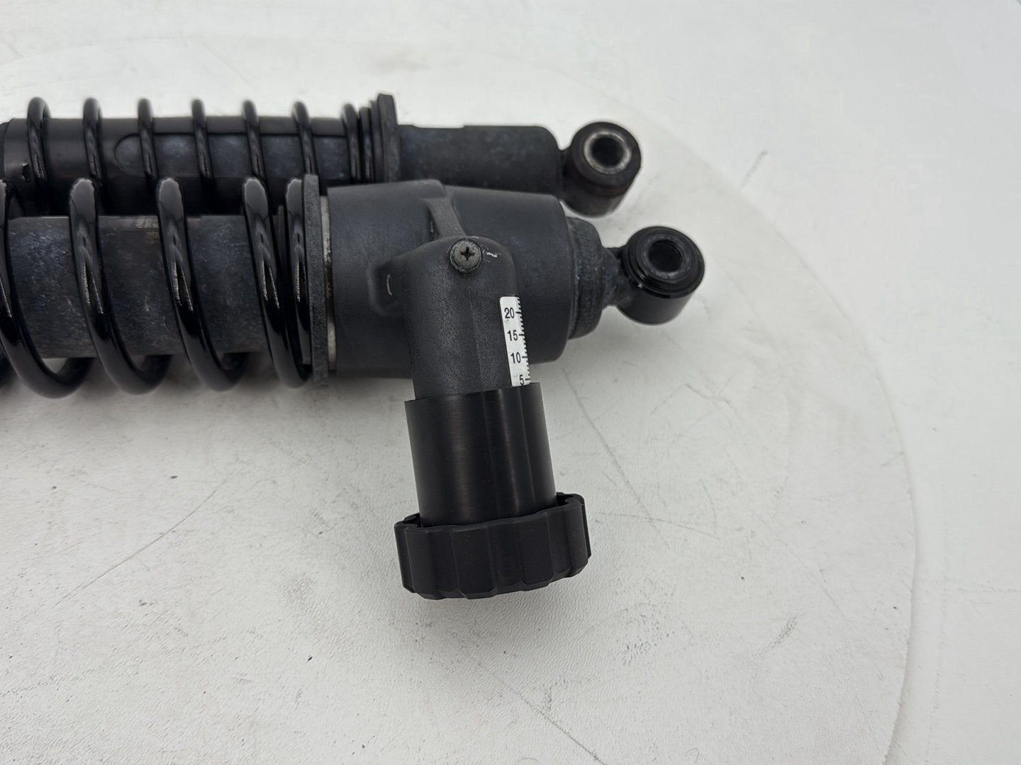 2019 - 2023 Harley-Davidson Touring Street Glide Rear Left Right Shock Absorbers 54000114
