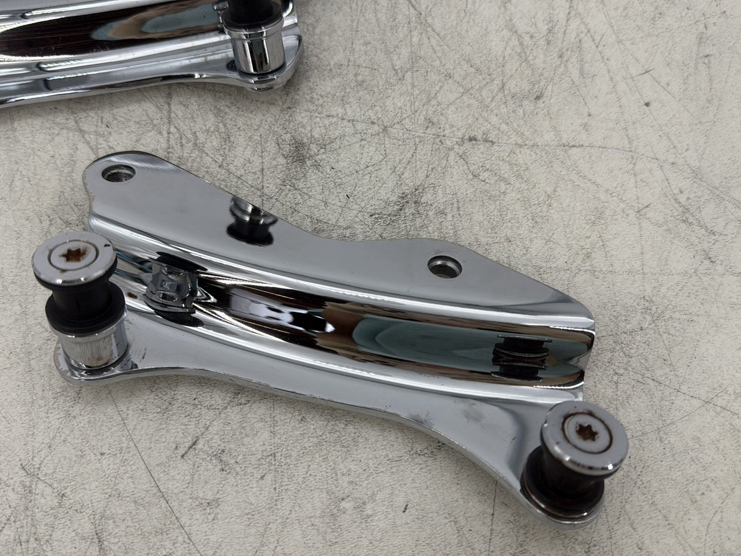 2016 Harley Road King Touring FLHR OEM 4 Point Detachable Docking Hardware