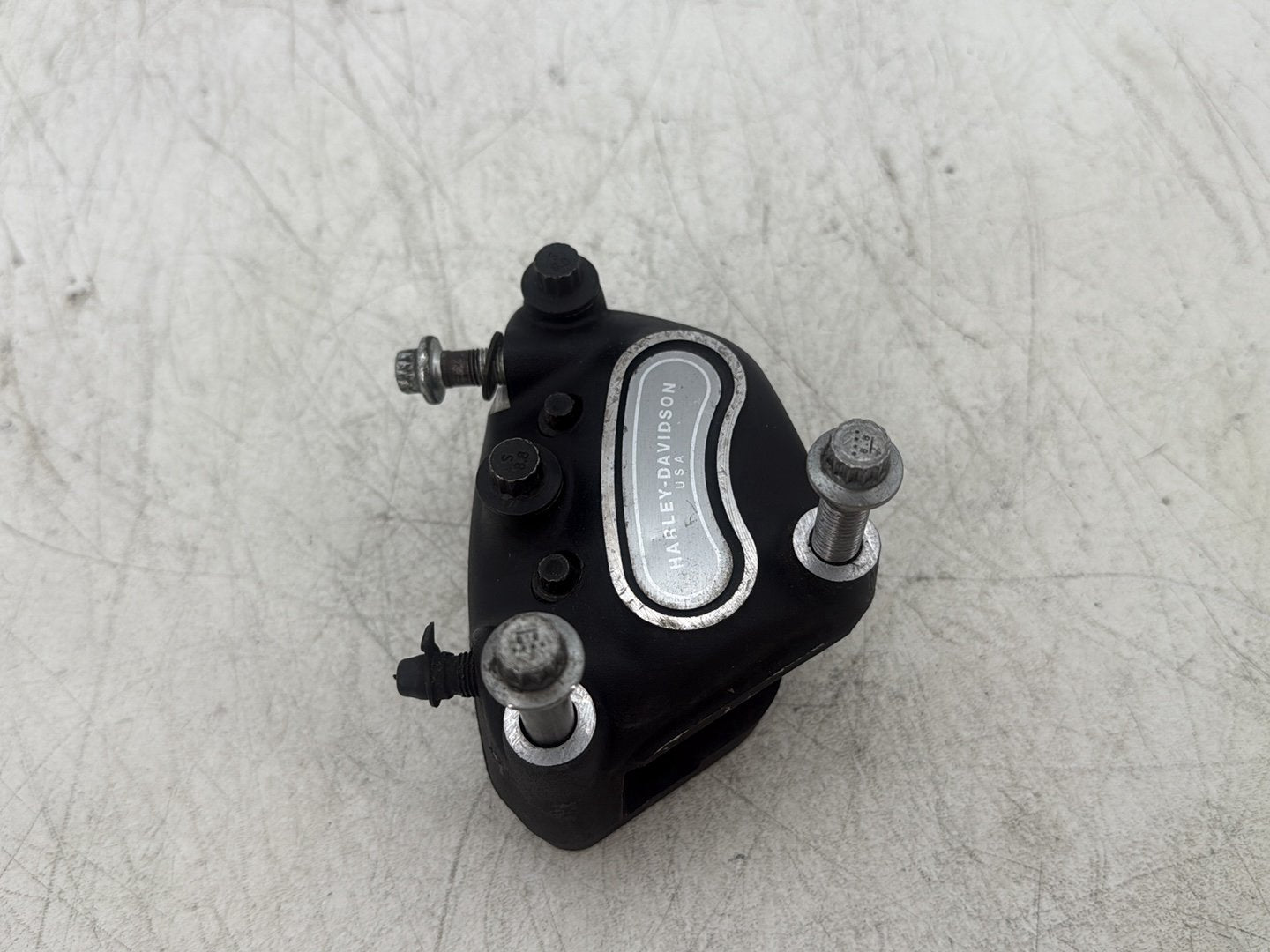 2004 Harley Road King Touring Custom FLHRSI OEM Front Left 1 Brake Caliper