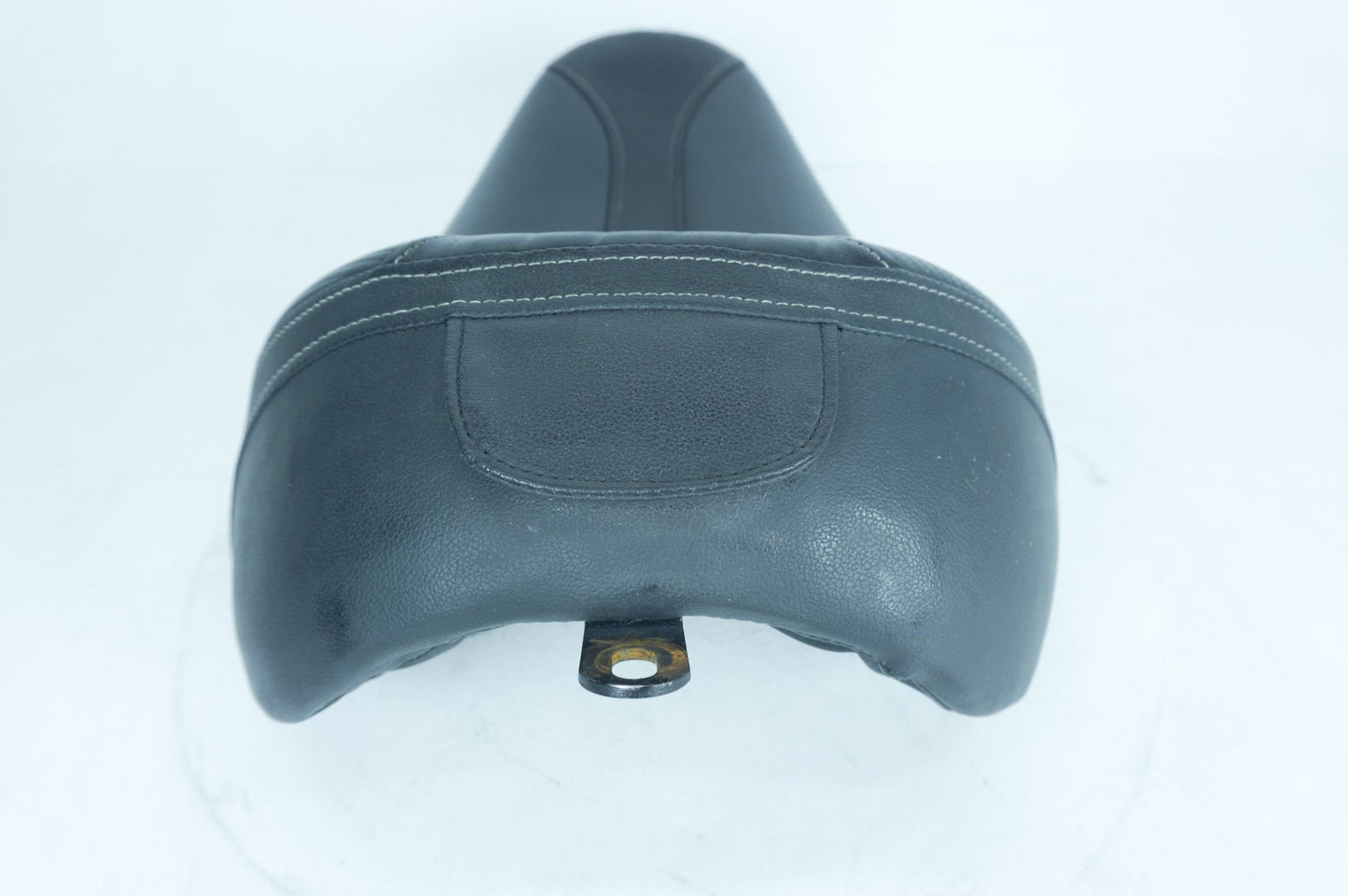 2007 - 2012 Harley-Davidson Dyna Street Bob Rider Driver Solo Seat Pillion SADDLEMEN