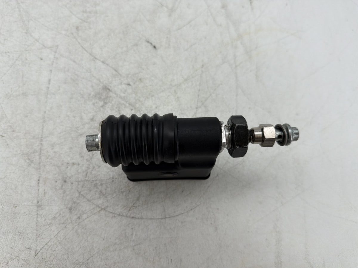 2002 Harley Dyna Wide Glide FXDWG OEM Rear Brake Master Cylinder Reservoir