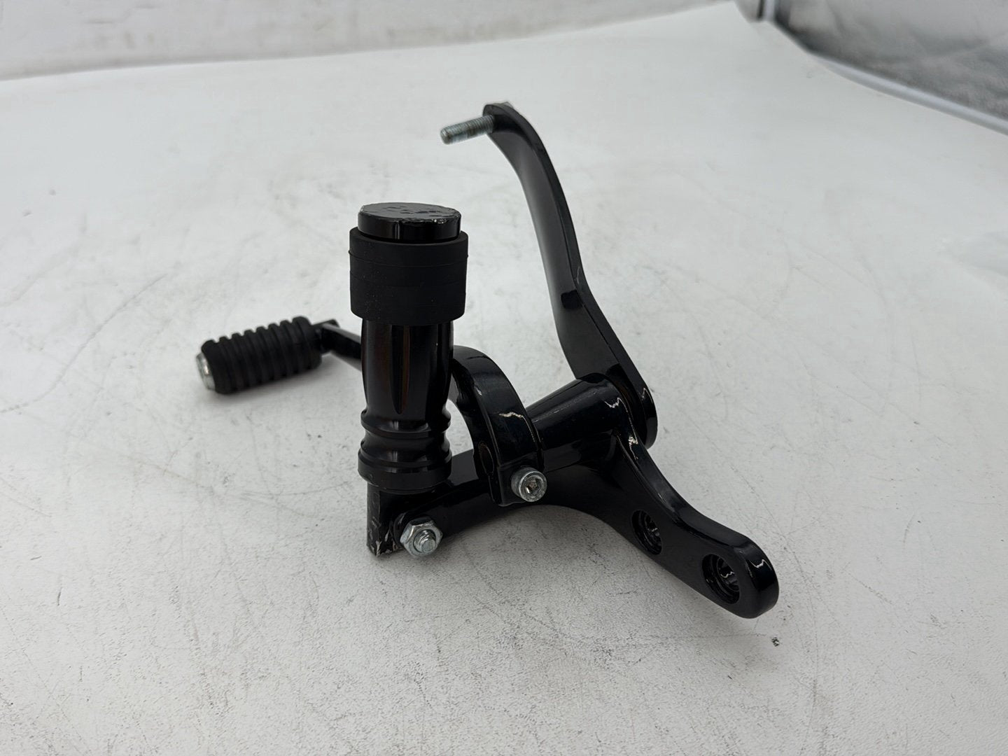 2006 Harley Dyna FXDWGI Wide Glide OEM Left Driver Foot Controls Peg Rest