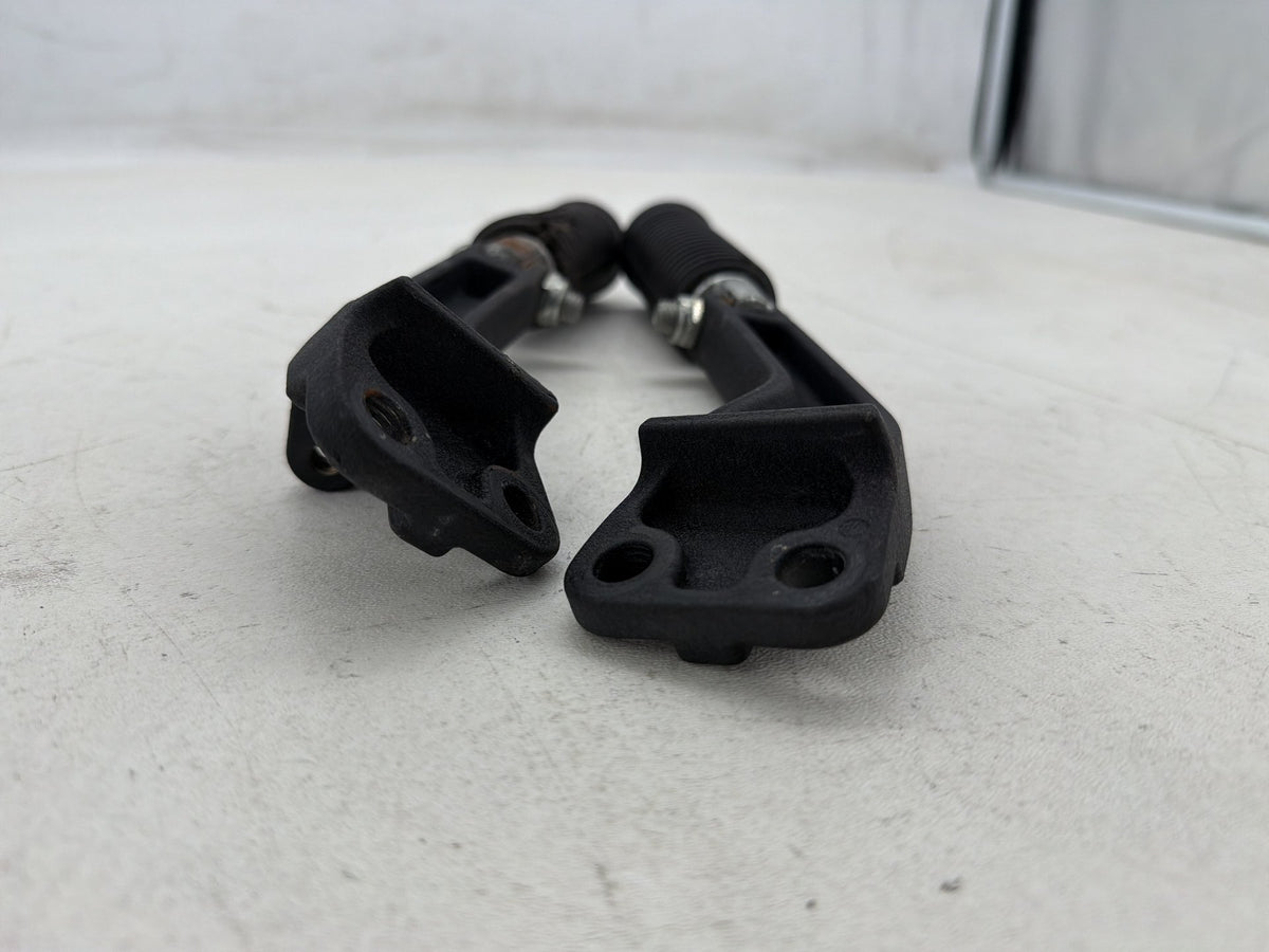 2016 Harley Dyna Fat Bob FXDF 103 OEM Passenger Left & Right Foot Pegs