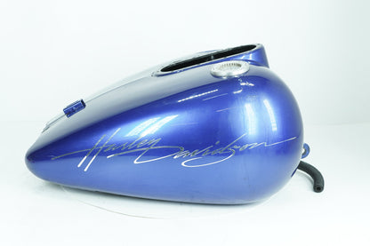 1999 - 2006 Harley-Davidson Touring Road King Fuel Gas Tank Gasoline Reservoir  	61268-03
