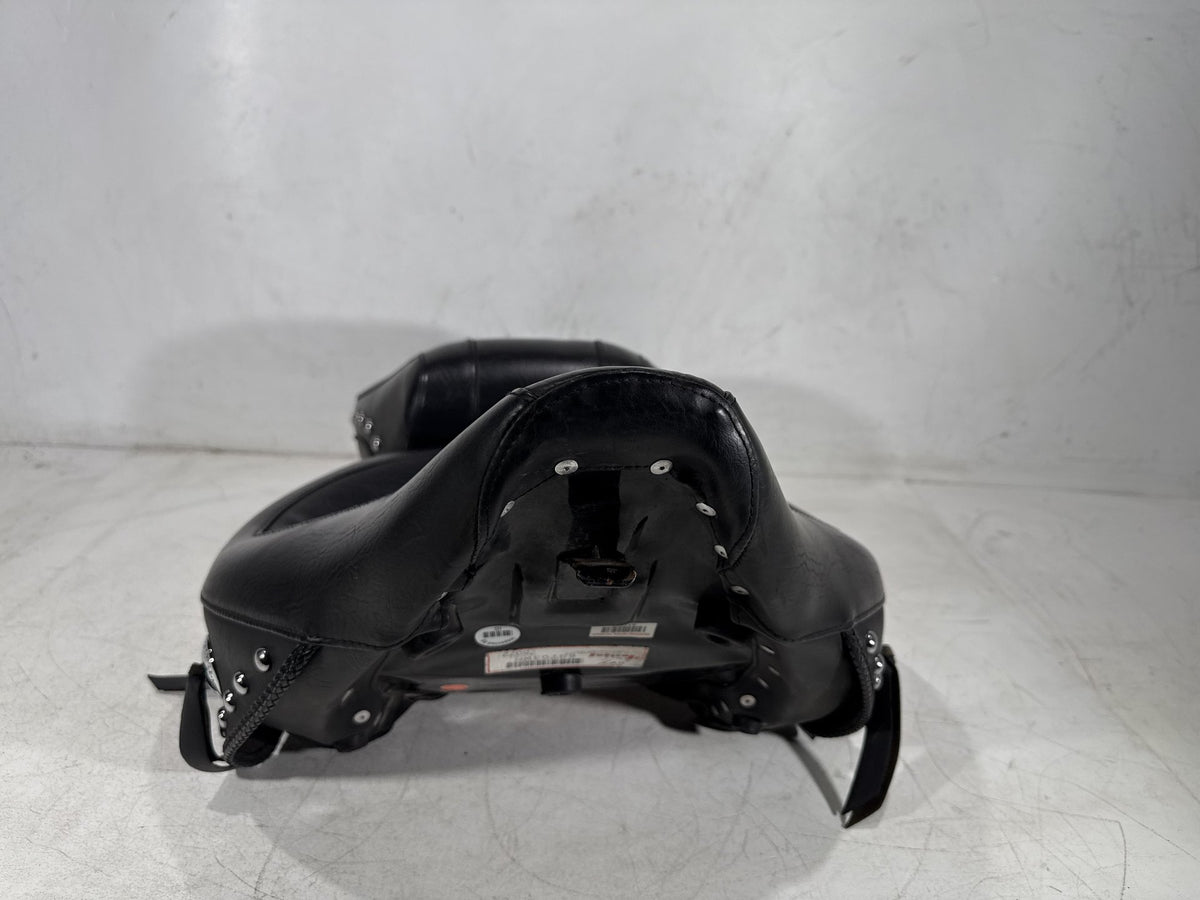 01 Harley Heritage Softail Classic Passenger Rider Driver Seat Saddle MUSTANG