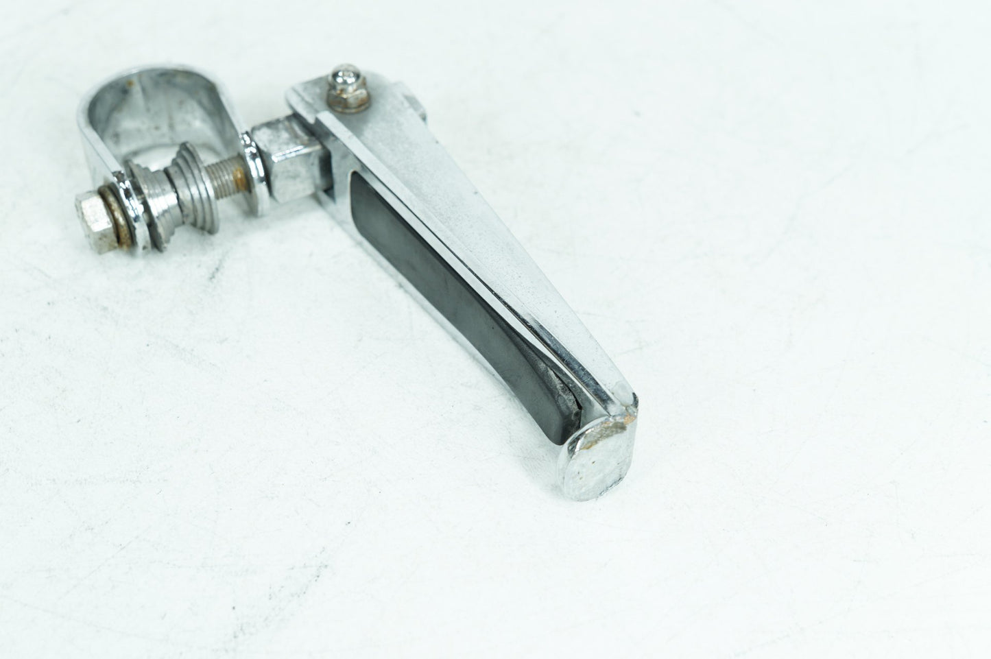 2007 - 2011 Harley-Davidson Touring Electra Glide Classic Front Driver Highway 1 Foot Peg Rest 49144-86
