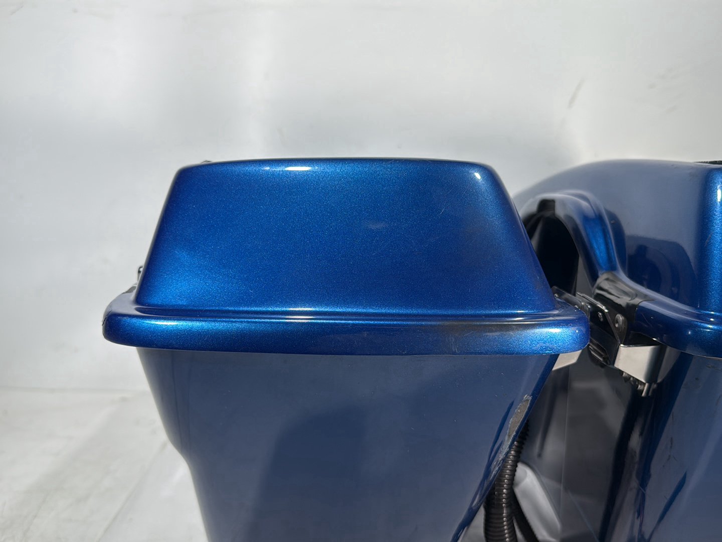 2006 Harley Electra Glide Touring Classic FLHTCI OEM Left Right Saddlebags Luggage NOKey