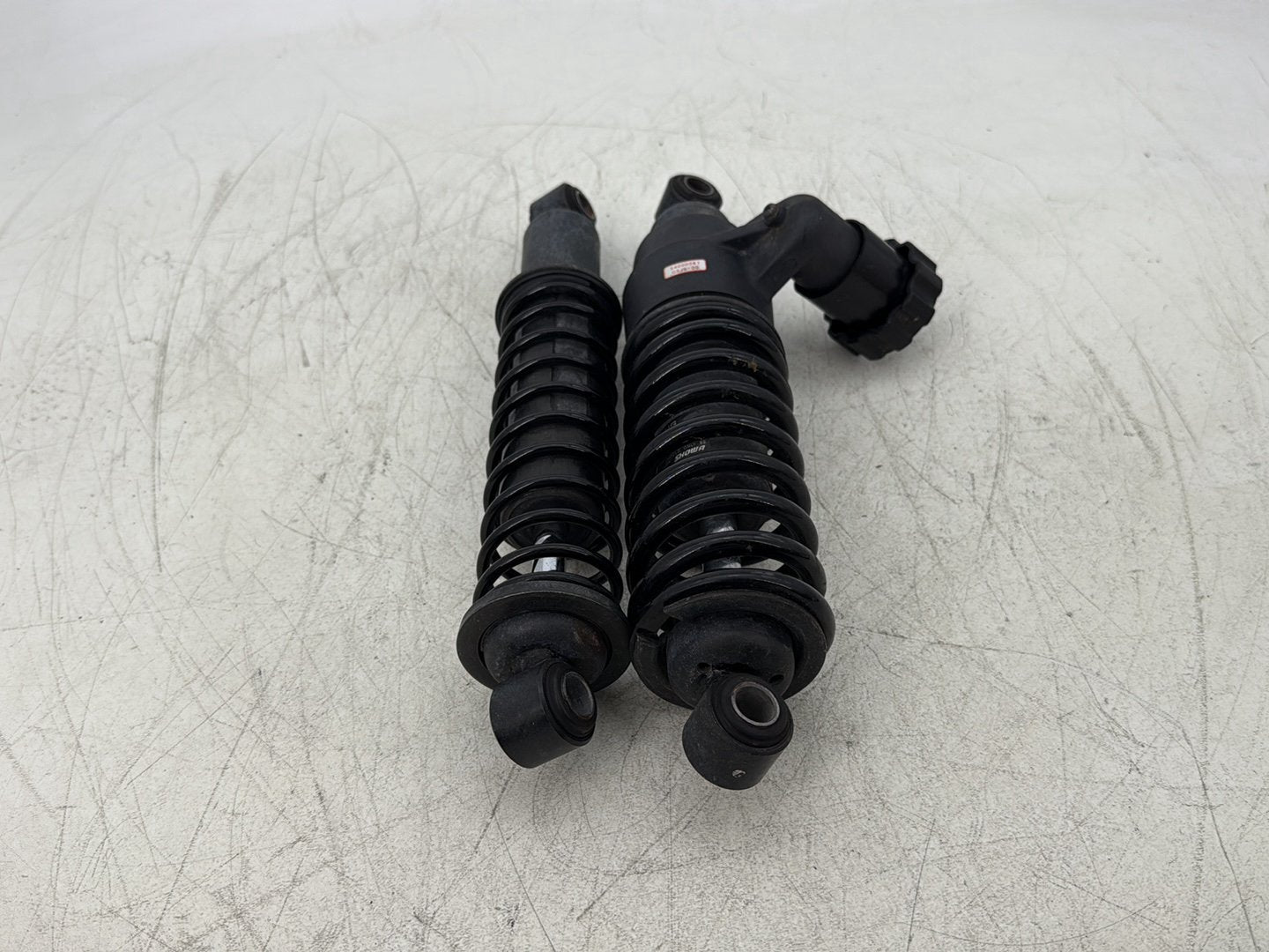 2015 Harley Road Glide Touring FLTRXS OEM Rear Left Right Shock Absorbers