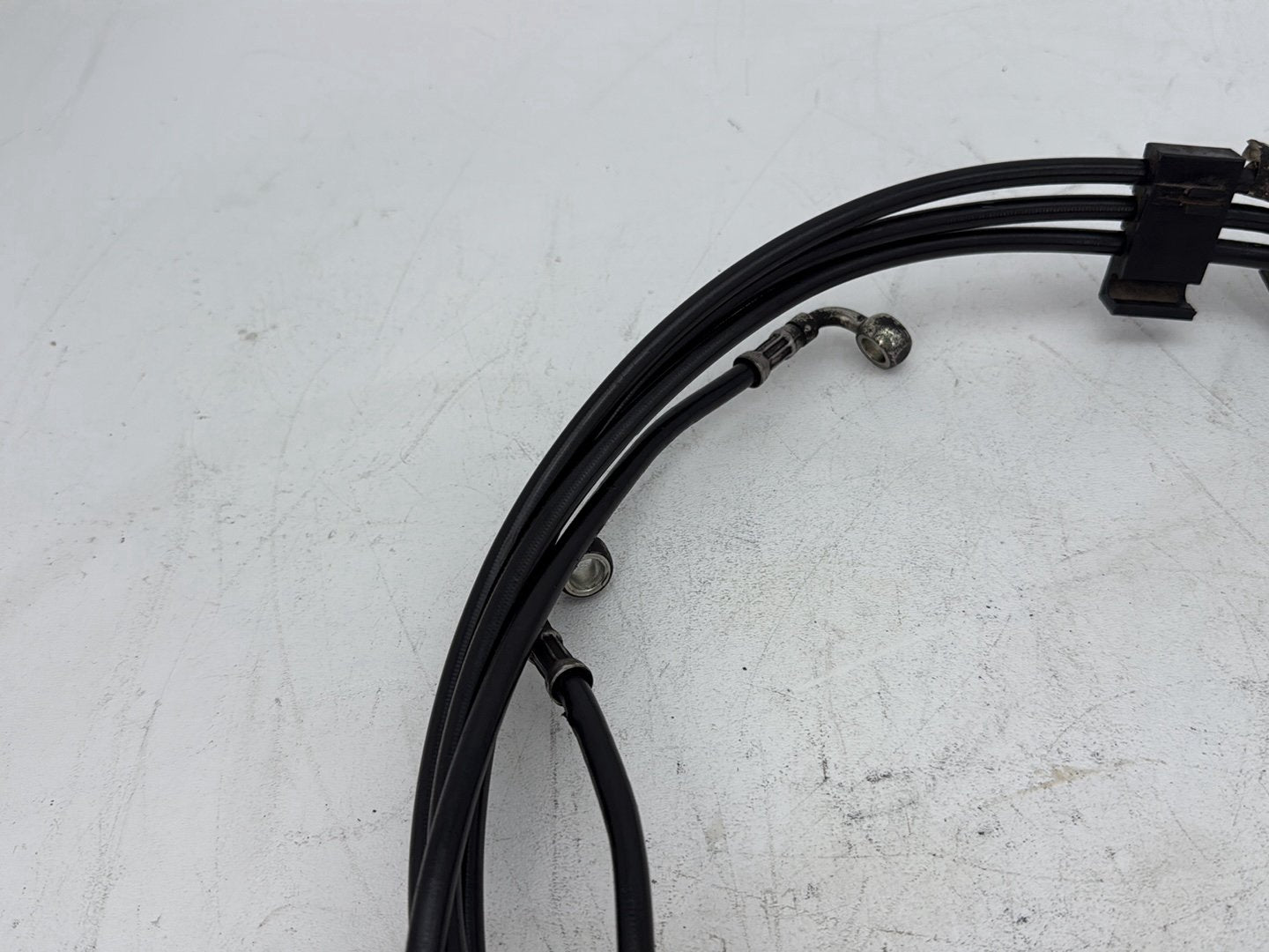 18 Harley Electra Glide Touring Ultra FLHTCU OEM Front Brake Hose Line Pipe ABS