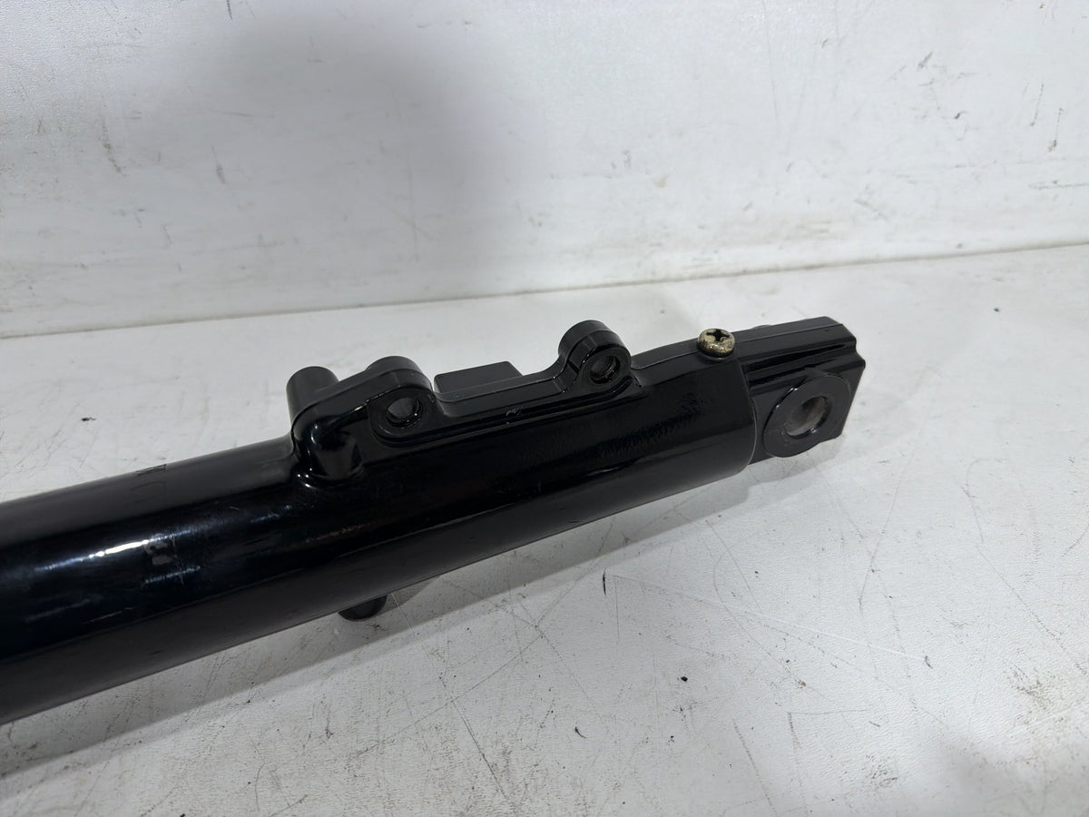 2006 Harley Electra Glide Touring Classic OEM Front Triple Tree Set & LH RH Fork Legs Sliders