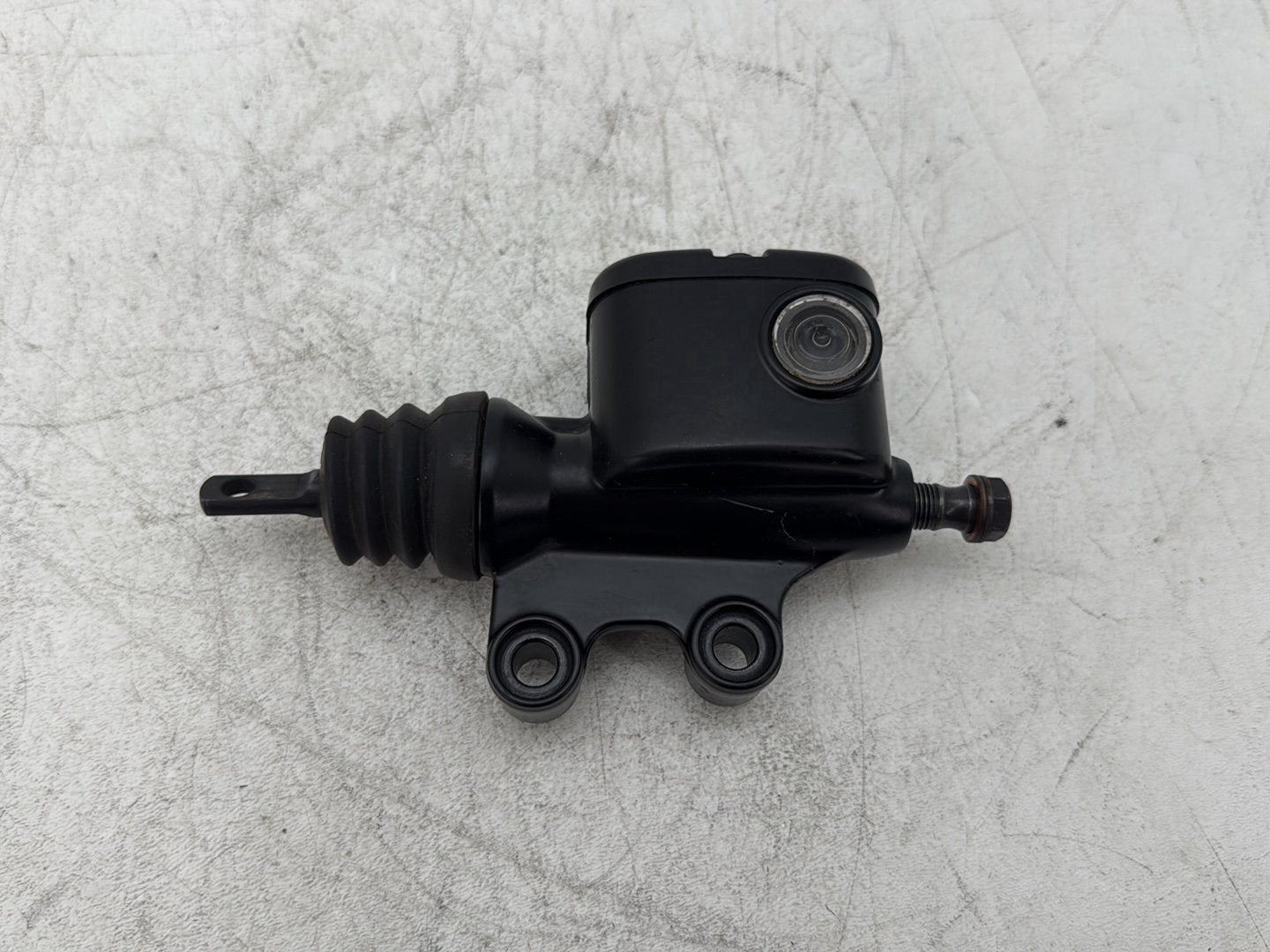 2013 Harley Electra Glide Touring Ultra FLHTCUI OEM Rear Brake Master Cylinder Reservoir