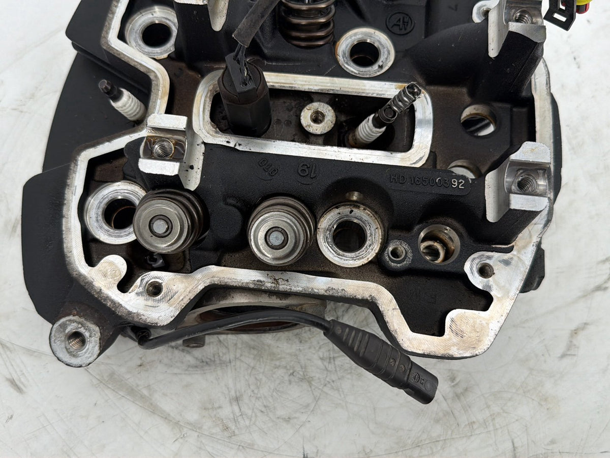 2019 Harley Touring FLHT Electra Glide OEM Front Twin Cam Engine Cylinder Head