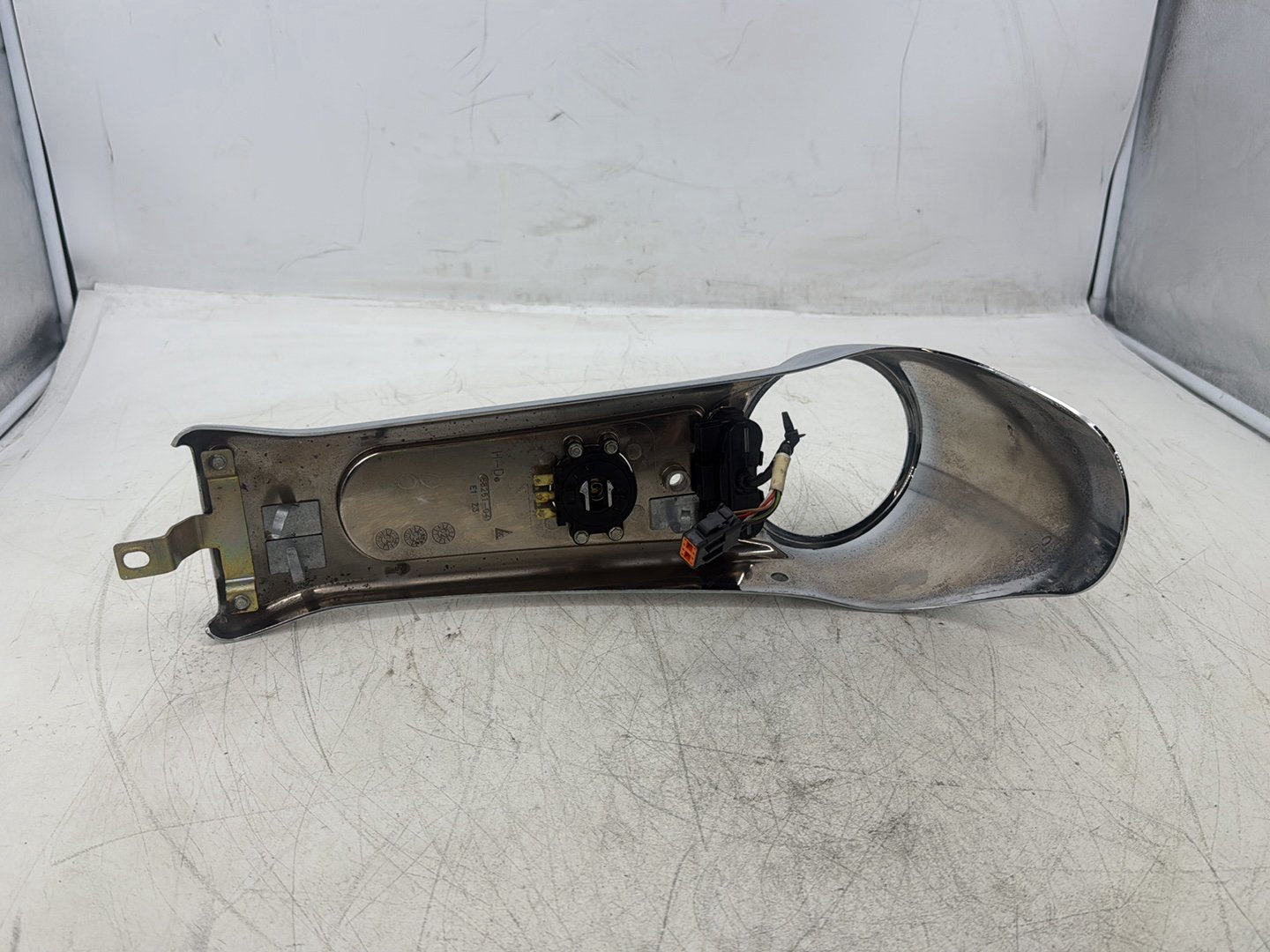 2004 Harley Road King Touring Custom FLHRSI OEM Fuel Gas Tank Dash Console NOKey