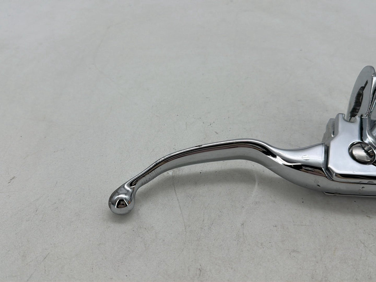 10 Harley Street Glide Touring OEM Front RH Brake Lever Master Cylinder CHROME