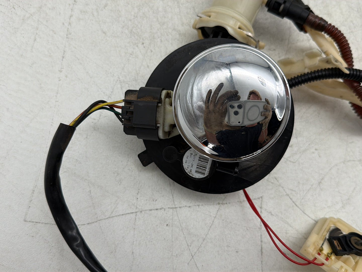 12 Harley Electra Glide Touring Ultra OEM Fuel Pump Gas Gasoline Petrol Sending