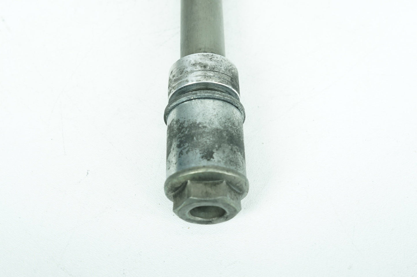 2004 - 2022 Harley-Davidson Sportster Iron 883 Rear Wheel Axle Bolt Shaft 41176-08