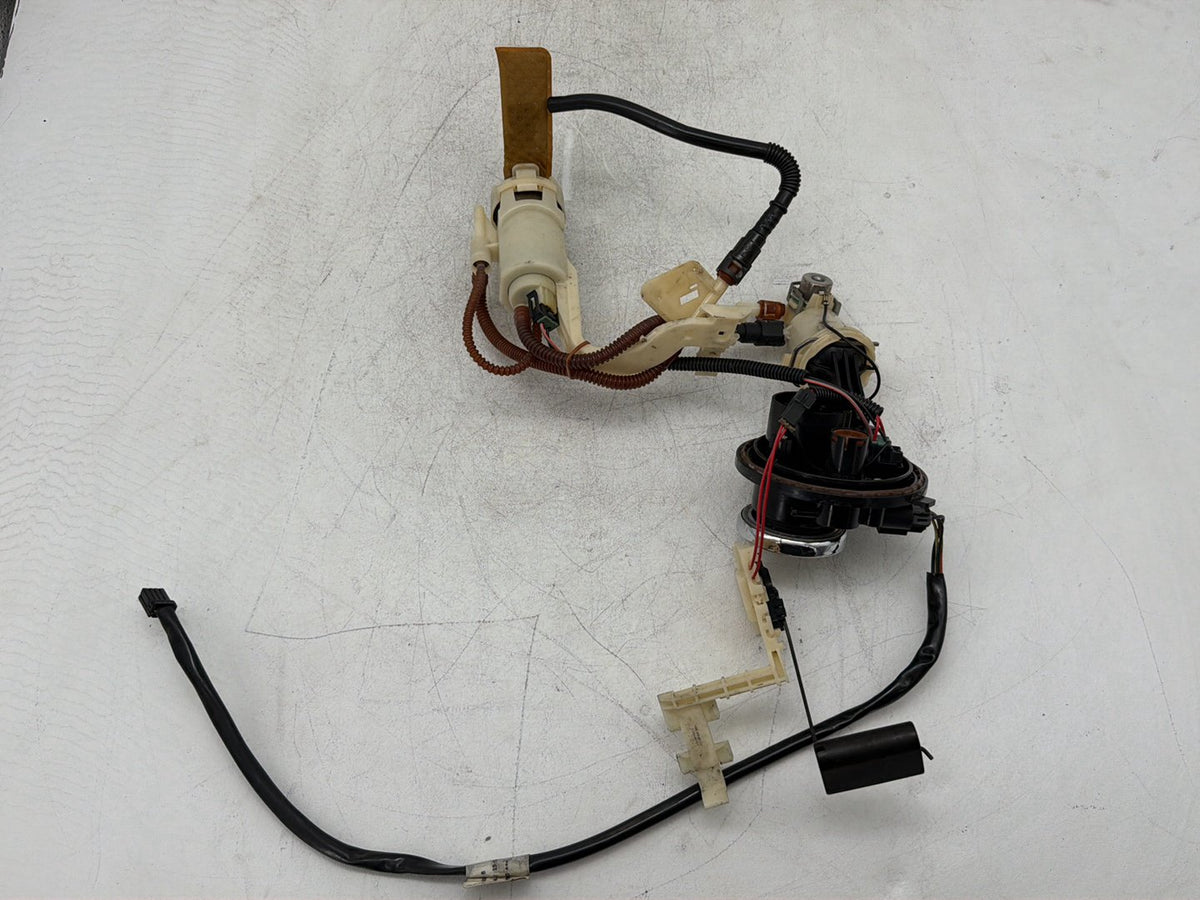 12 Harley Electra Glide Touring Ultra OEM Fuel Pump Gas Gasoline Petrol Sending