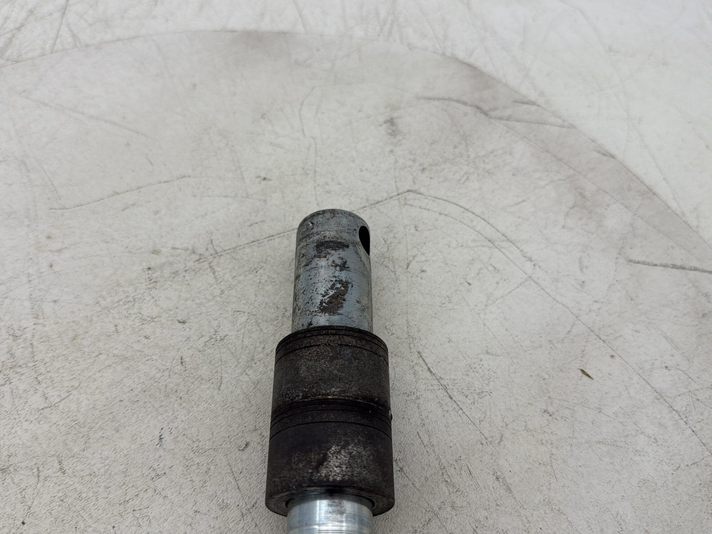 2015 Harley Dyna Low Rider FXDL OEM Front Wheel Axle Bolt Shaft