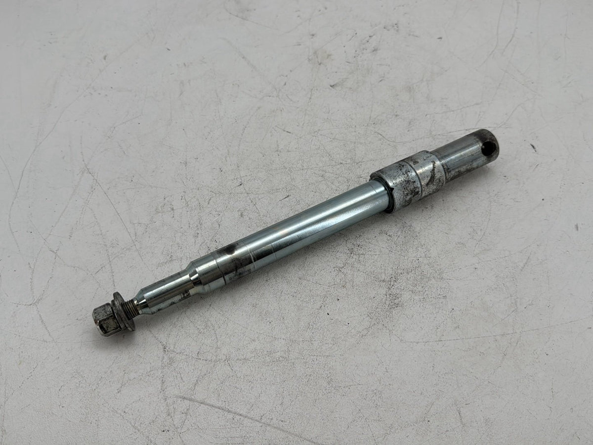 2006 Harley Street Glide Touring FLHXI OEM Front Wheel Axle Bolt Shaft