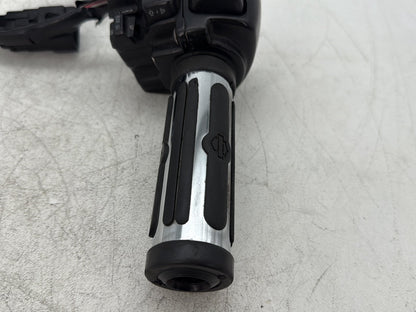 2013 Harley Electra Glide Touring Ultra FLHTCUI OEM Right Engine Start Kill Switches Controls
