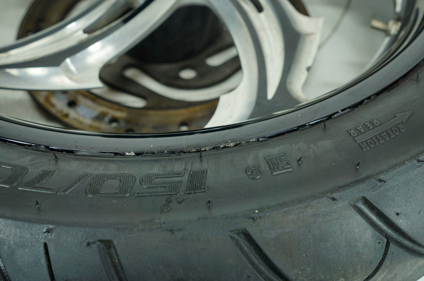 2007 - 2013 Harley-Davidson Touring Electra Glide Ultra Rear Wheel Rim Tire SR777